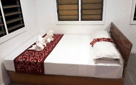 Ratu Kini Backpackers&Dive Resort